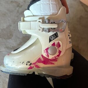 Gala Kids' Snow Boots in White and Pink